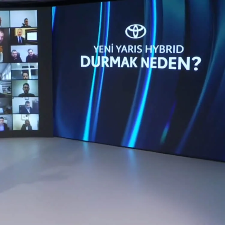 Toyota Yaris Hybrid Online Lansman