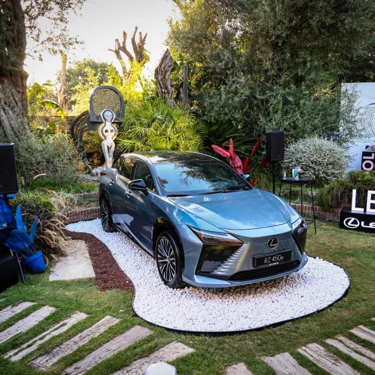 Lexus Zai Sergileme 2